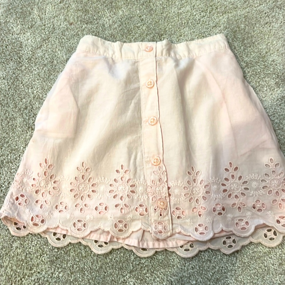 Gap skirt